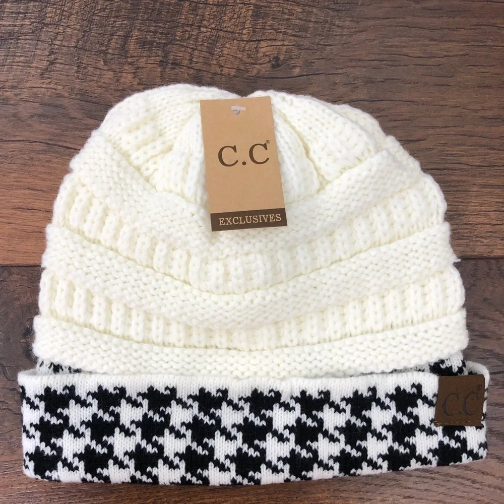 N/A nwt beanie